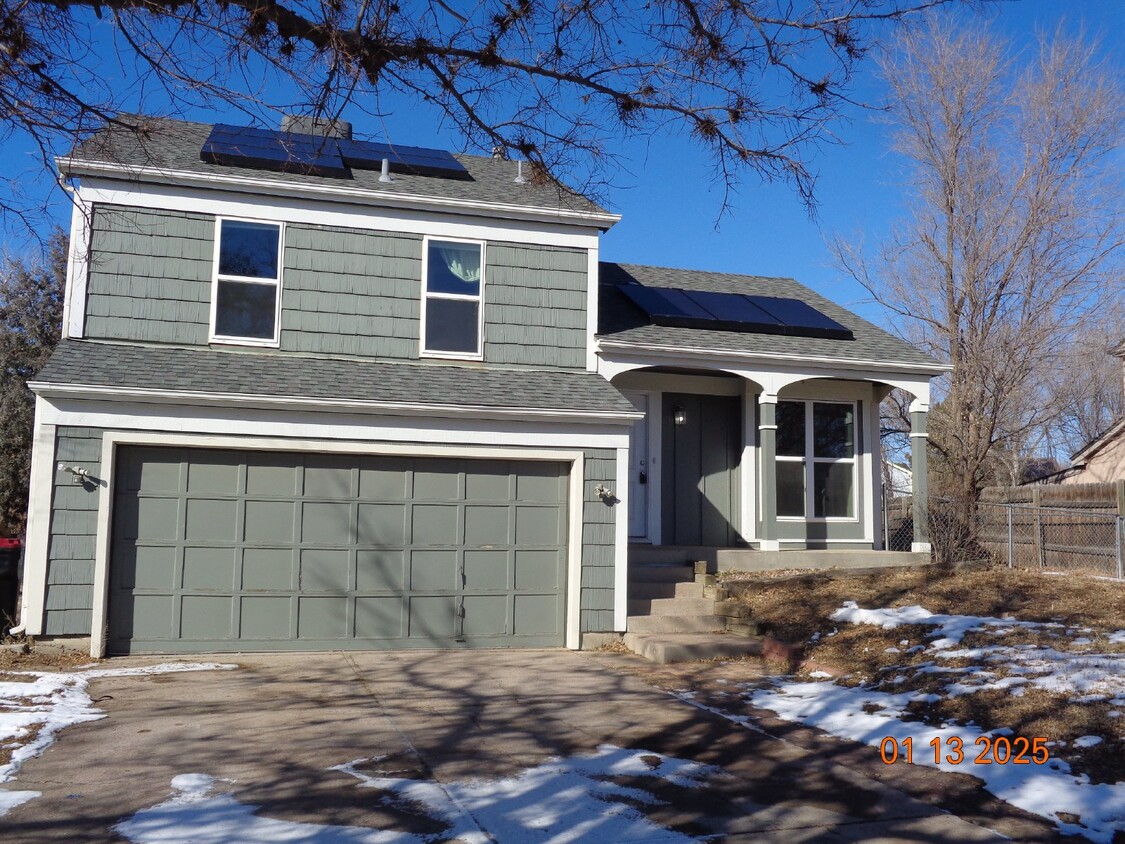 Foto principal - Close to park, FT. Carson, Peterson SFB, a...