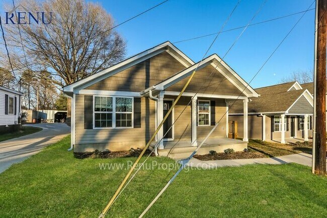 Building Photo - Available Now!! **$0 APPLICATION FEE
