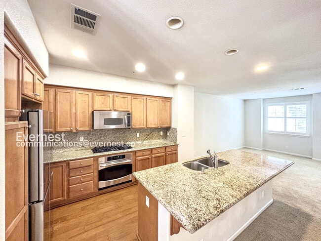 Building Photo - 3004 Maritime Way