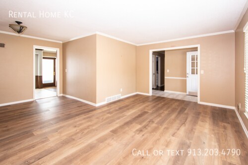 Building Photo - 10047 Lamar-