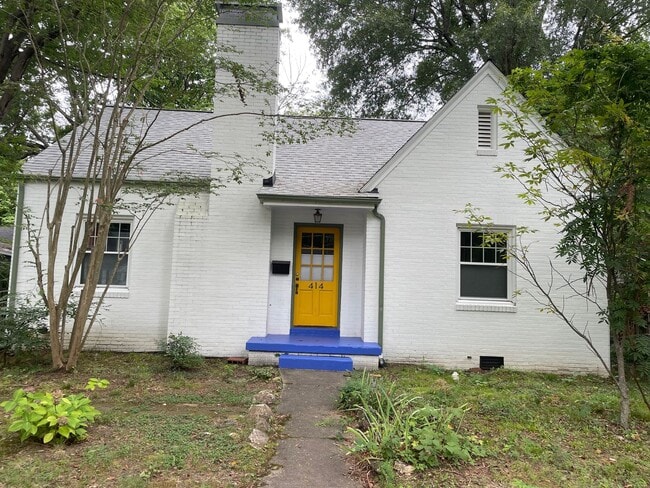 Foto del edificio - Adorable 3 Bedroom Located in Lindley Park...