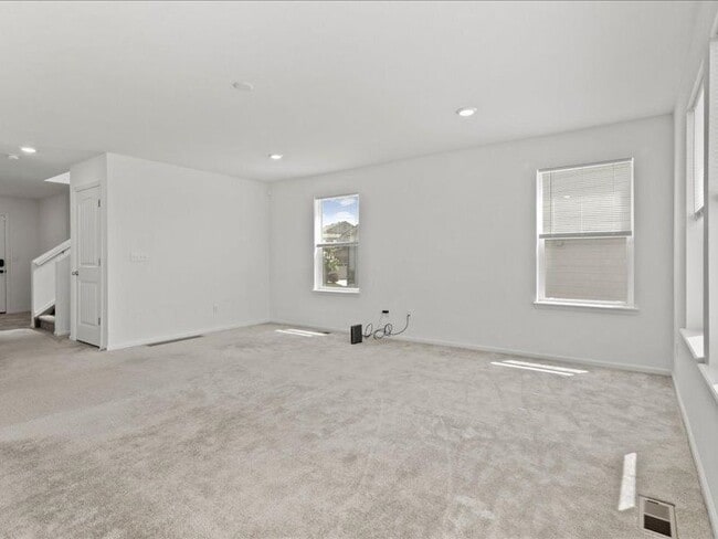 Building Photo - 6248 Dapplegray St