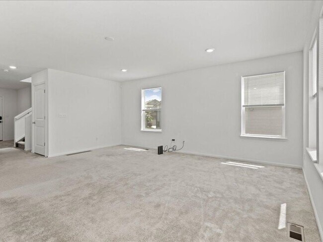 Foto del edificio - 6248 Dapplegray St