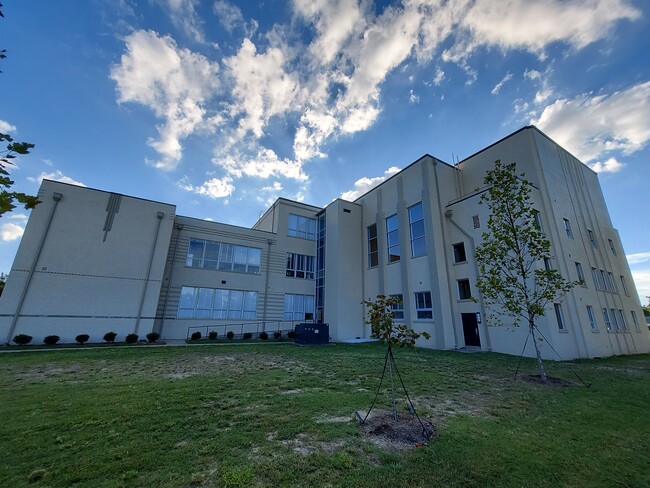 Building Photo - The Wythe Apartments