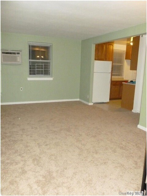 Foto del edificio - 264-8 73rd Ave