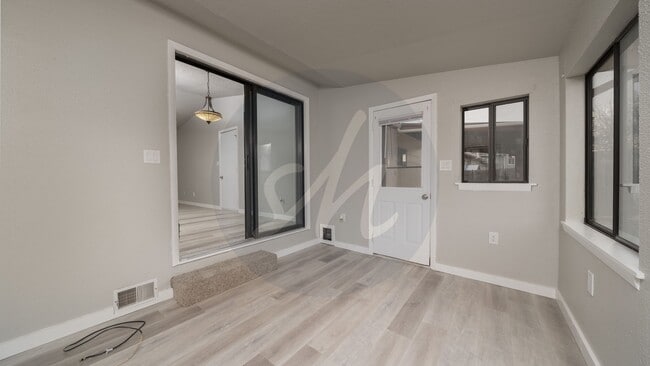 Building Photo - Great Home in Colorado Springs with 2 Car Garage