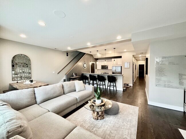 Foto del edificio - 3536 N Ashland Ave