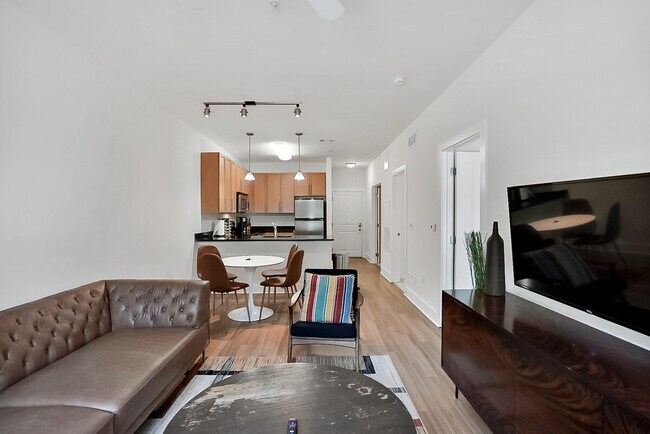 Foto del edificio - 238 S West St