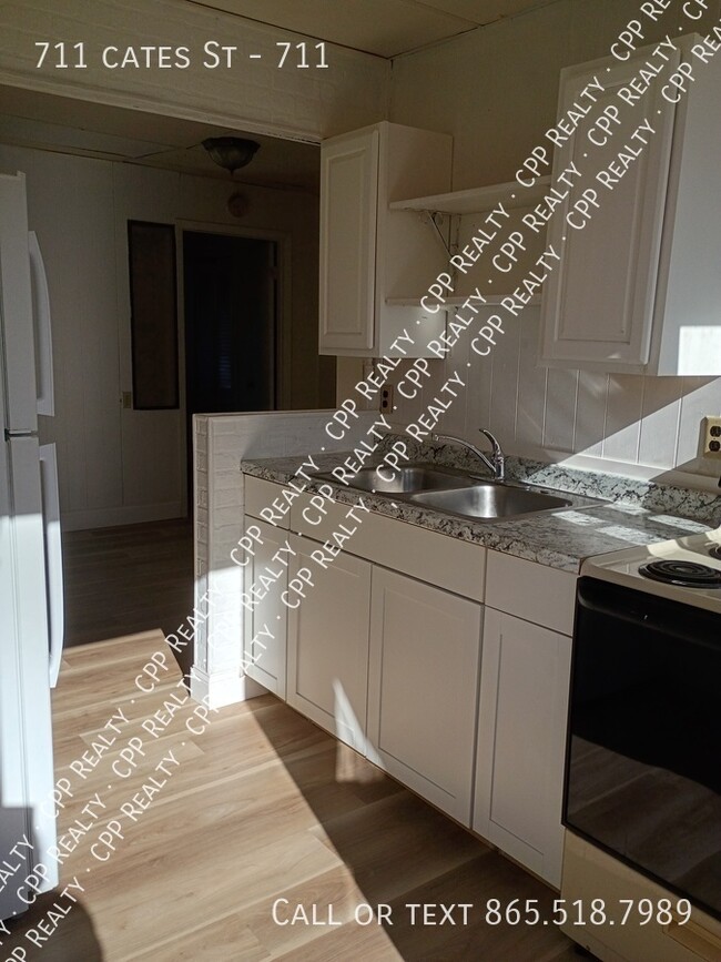 Foto del edificio - 711 Cates St