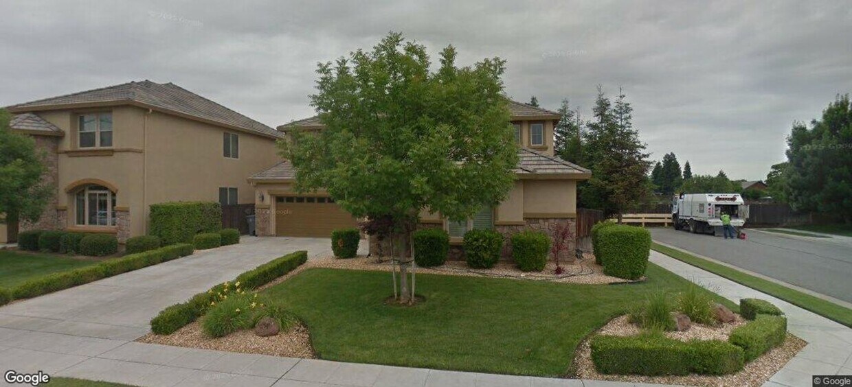 Foto principal - Location, location, location!! 5 Bedroom /...