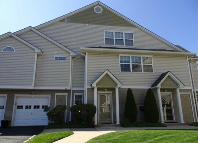 Building Photo - 3 Mayer Dr