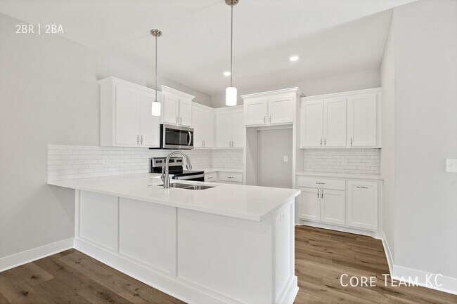 Building Photo - Brand New 2 Bedroom Townhome in Smithville