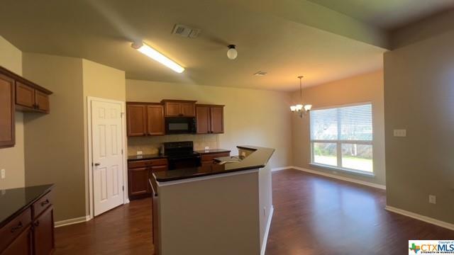 Building Photo - 5915 Fair Hill Dr