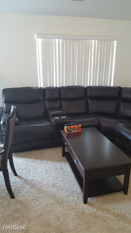Building Photo - 1 br, 1 bath Condo - 8303 Heywood Circle