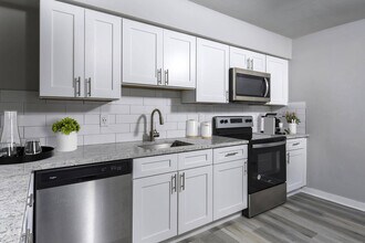 Building Photo - Reserves at Tidewater