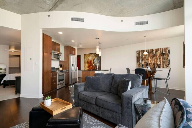 Building Photo - 1464-1474 Stout St