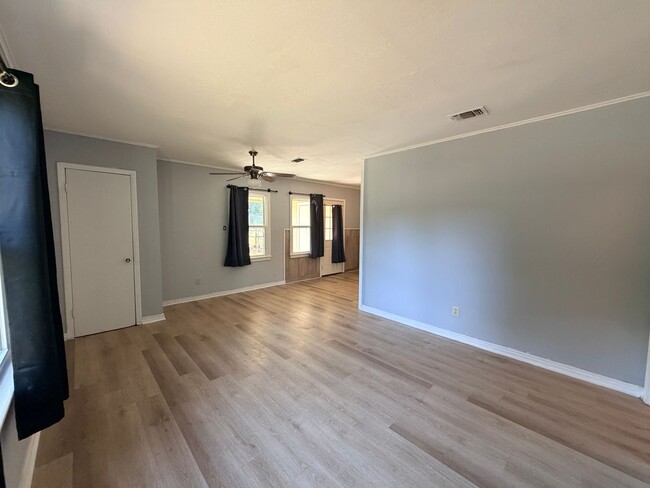 Building Photo - 224 Virginia