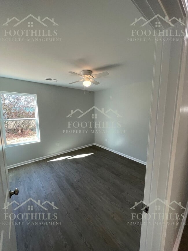 Foto del edificio - 103 Rhoe Cir