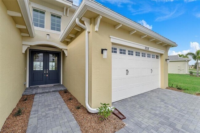 Foto del edificio - 5218 Liberty Ln