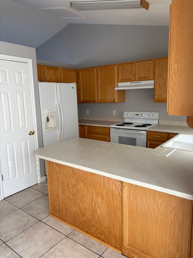 Kitchen 3 - 474 S 1300 E