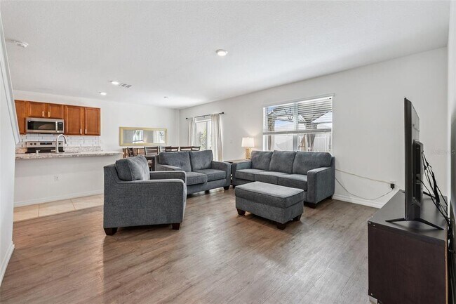 Building Photo - 1422 Fox Squirrel Dr