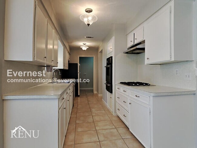 Foto del edificio - 10223 Sageaspen Ln