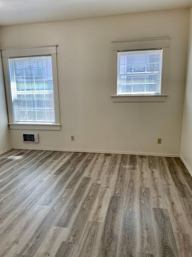 Interior Photo - Vancouver Ave Apts