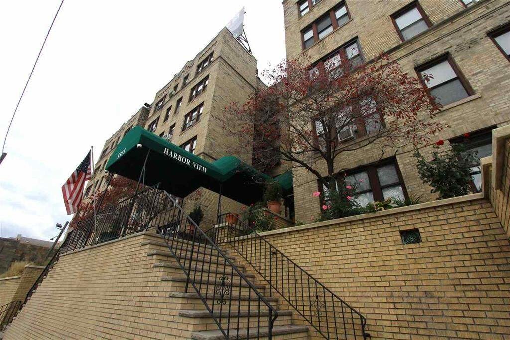 Primary Photo - 3315 Pleasant Ave