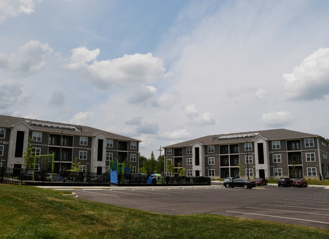 Building Photo - Crossings at Mill Creek