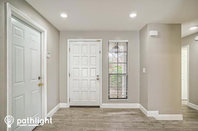 Foto del edificio - 9406 Pebble Glen Avenue, Tampa, FL, 33647