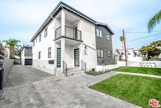 Building Photo - 1255 N Kingsley Dr