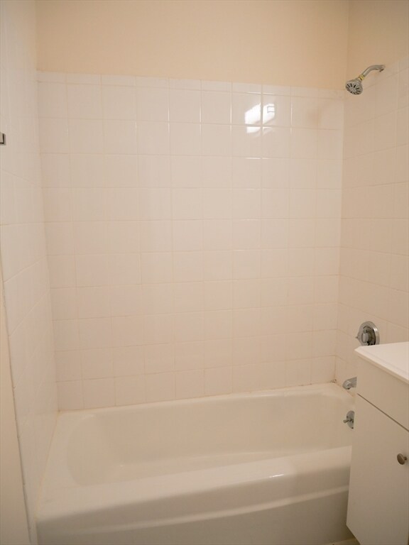 Foto del edificio - 1027 Commonwealth Ave