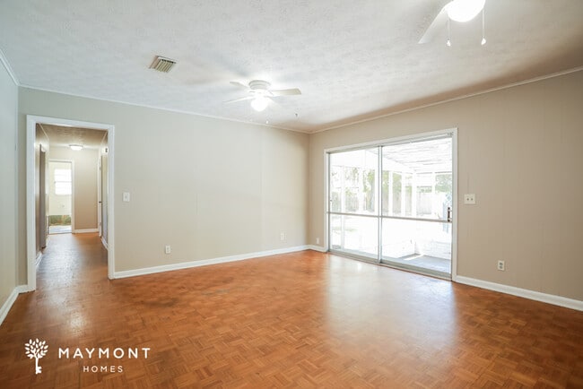 Building Photo - 2742 Holly Ridge Dr