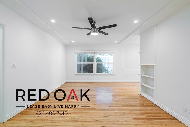 Foto del edificio - ~1 Month FREE~ Incredible Two Bedroom Feat...