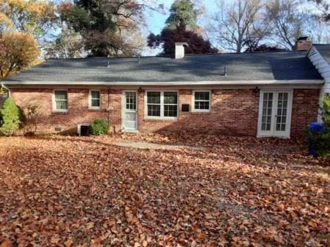 Building Photo - 3 Bedroom/2.5 Bathroom House in Silver Spring, Maryland