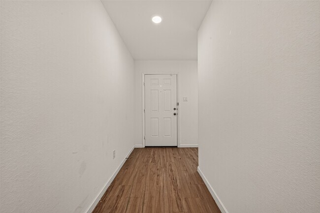 Building Photo - 3242 Spanish Oak Ln