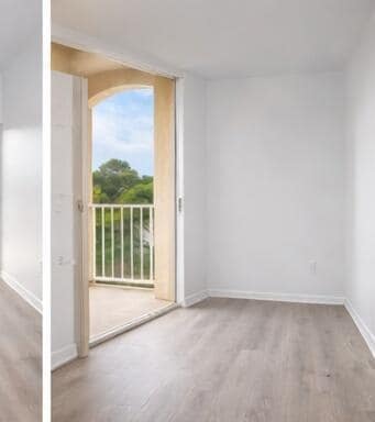 Building Photo - 2100 Greenview Shores Blvd