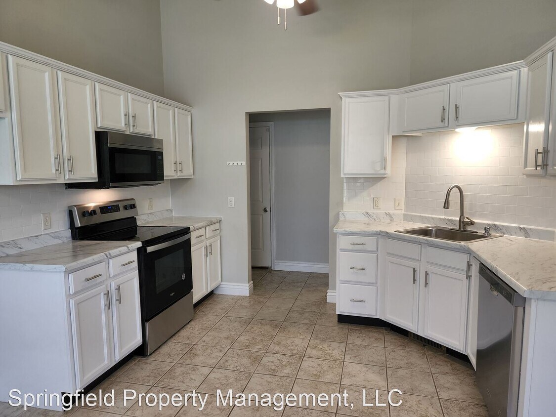 Primary Photo - 3 br, 2 bath House - 5528 S Lexington