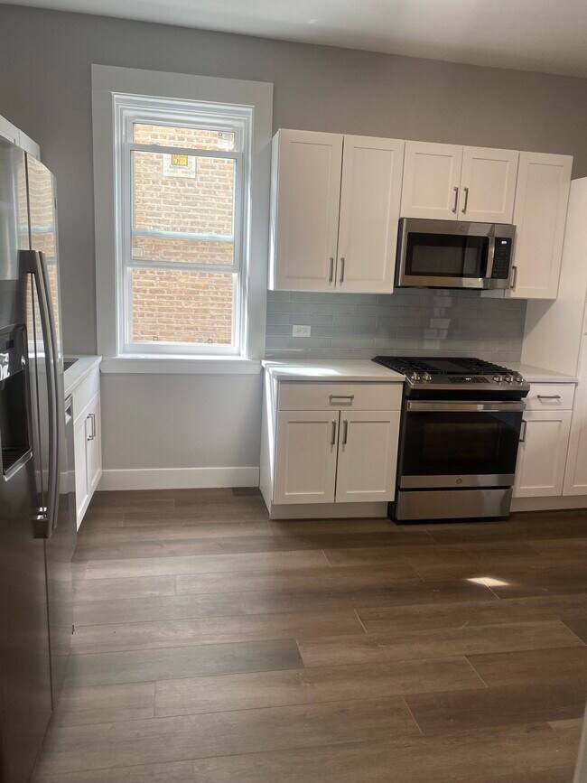 New kitchen - 1412 N Kedzie Ave