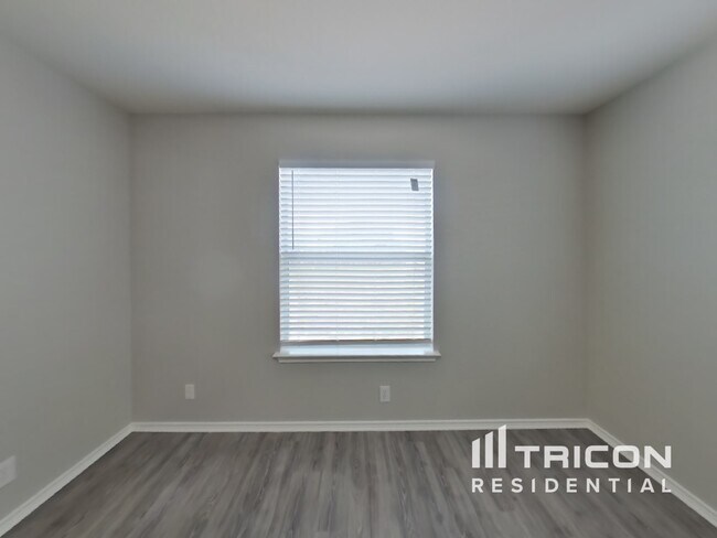 Foto del edificio - 6652 Richland Pl