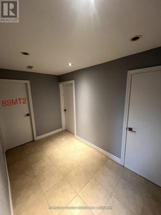 Building Photo - 159-BS159 Yorkview Dr