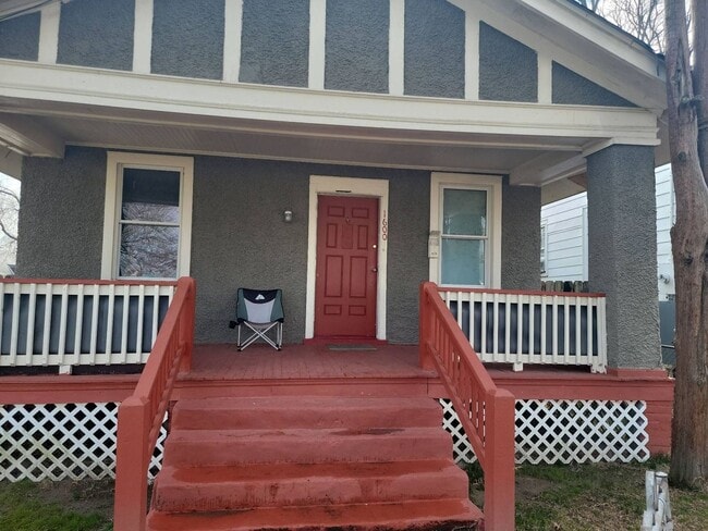 Building Photo - Great 3 Bedroom Home for Rent