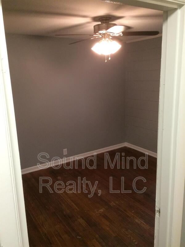Foto del edificio - 715 Woodland Rd