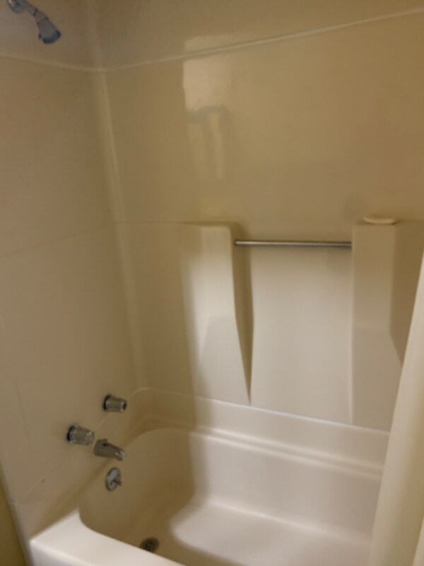 966 Ridge Ave Unit 966 Ridge Ave, Scranton, PA 18510 Room for Rent in