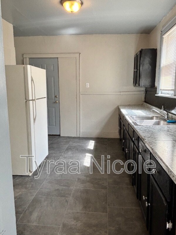 Foto del edificio - 7424 Wykes St