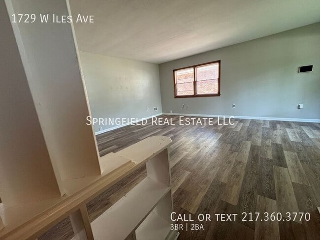Building Photo - 1729 W Iles Ave