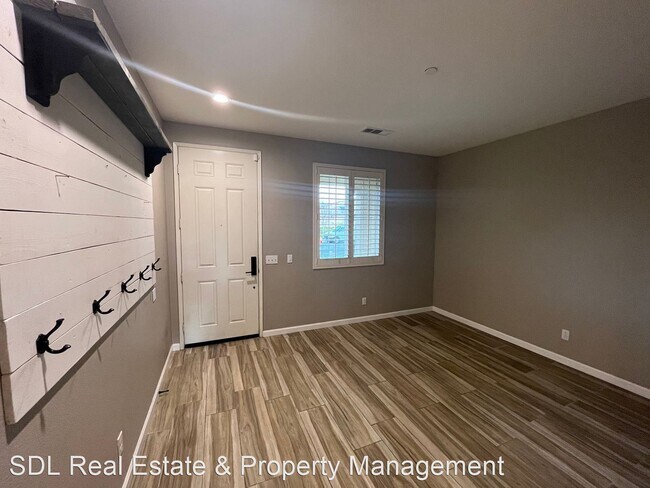 Building Photo - 5 br, 2.5 bath House - 34243 Chaparossa