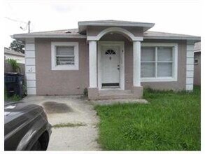 Building Photo - 4614 Courtland St