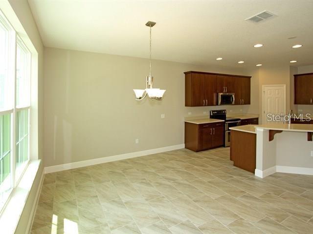 Building Photo - 8631 Crescendo Ave