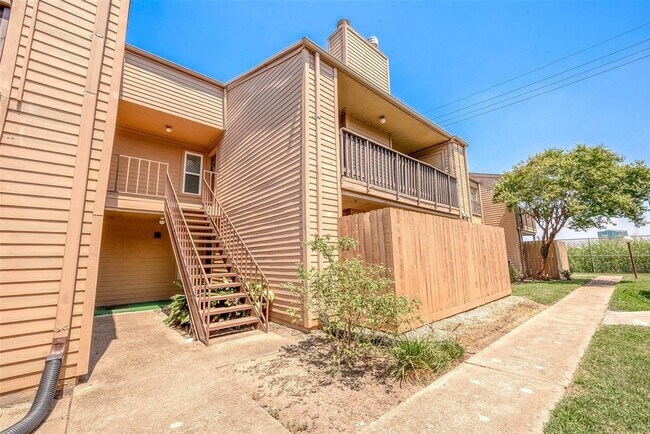 Foto del edificio - 10555 Turtlewood Ct